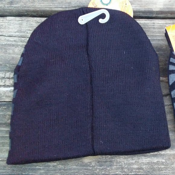 Hat and Gloves Kitty with Glow in the Dark - Picture 3 of 7